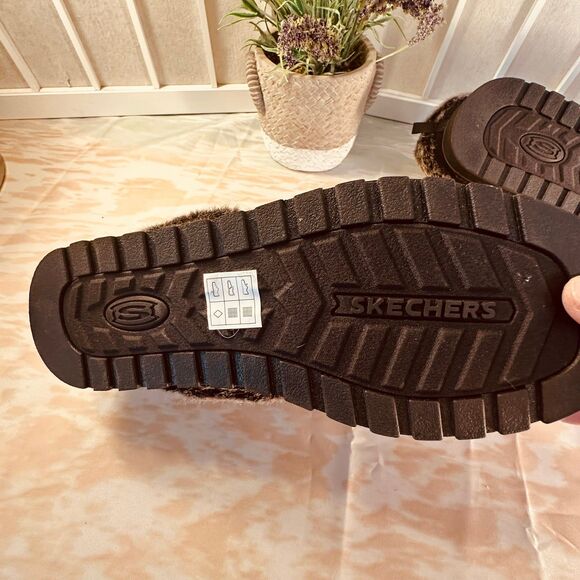 Skechers BOBS Women's Keepsakes Ice Angel Black Clog Slippers - Picture 10 of 10